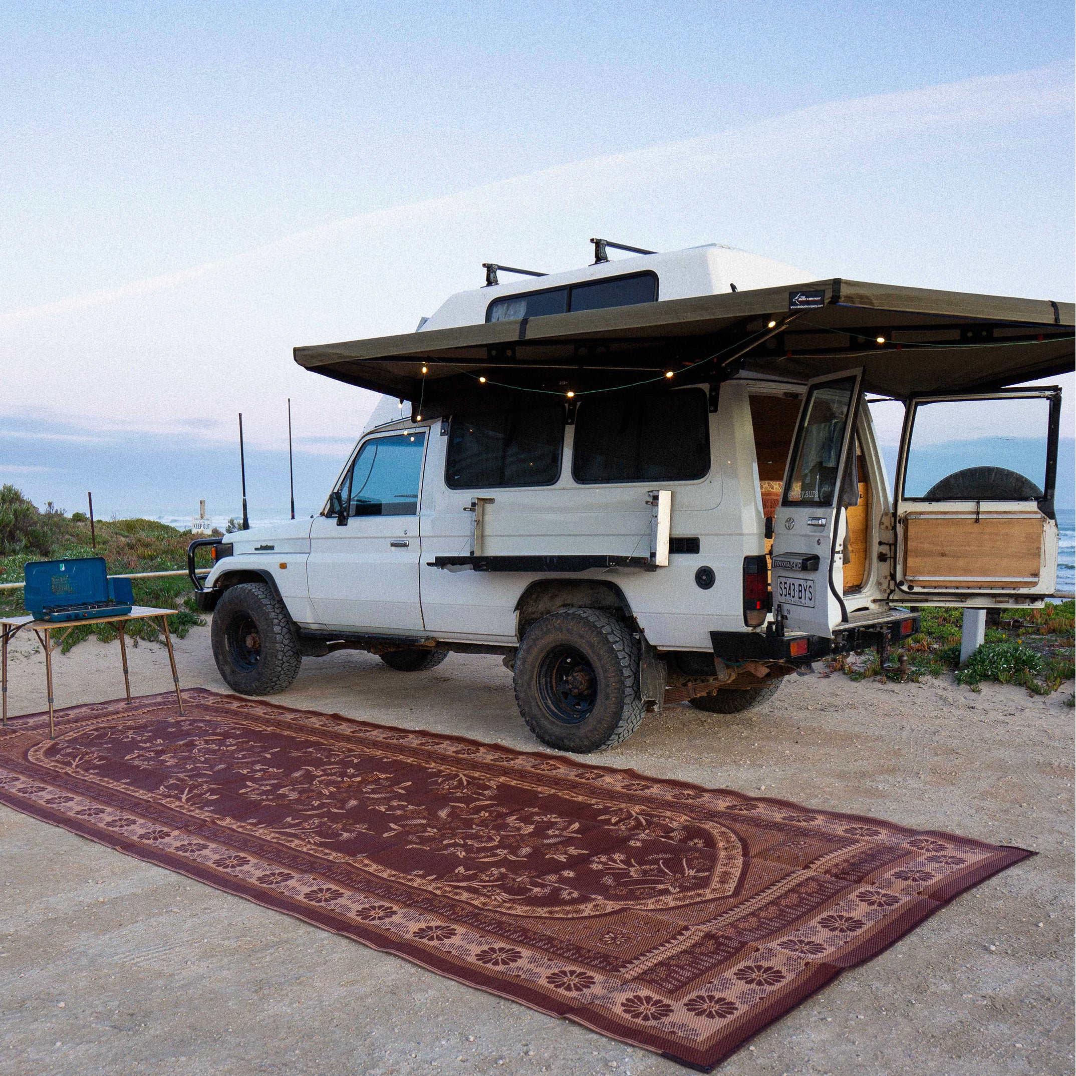 The Bush Company 270XT Awning | Freestanding | No Poles