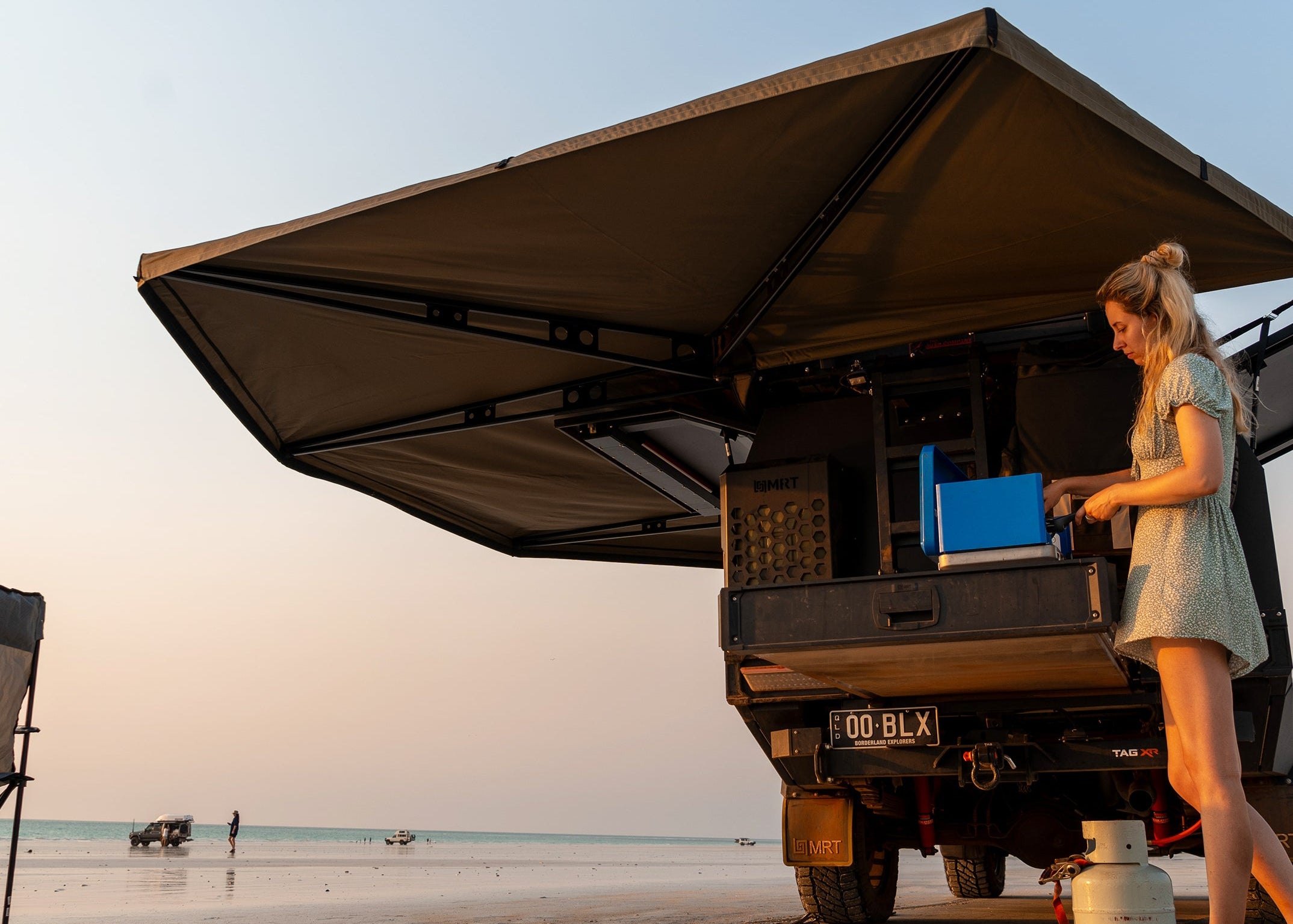 The Bush Company 270XT MAX Awning | Freestanding | No Poles