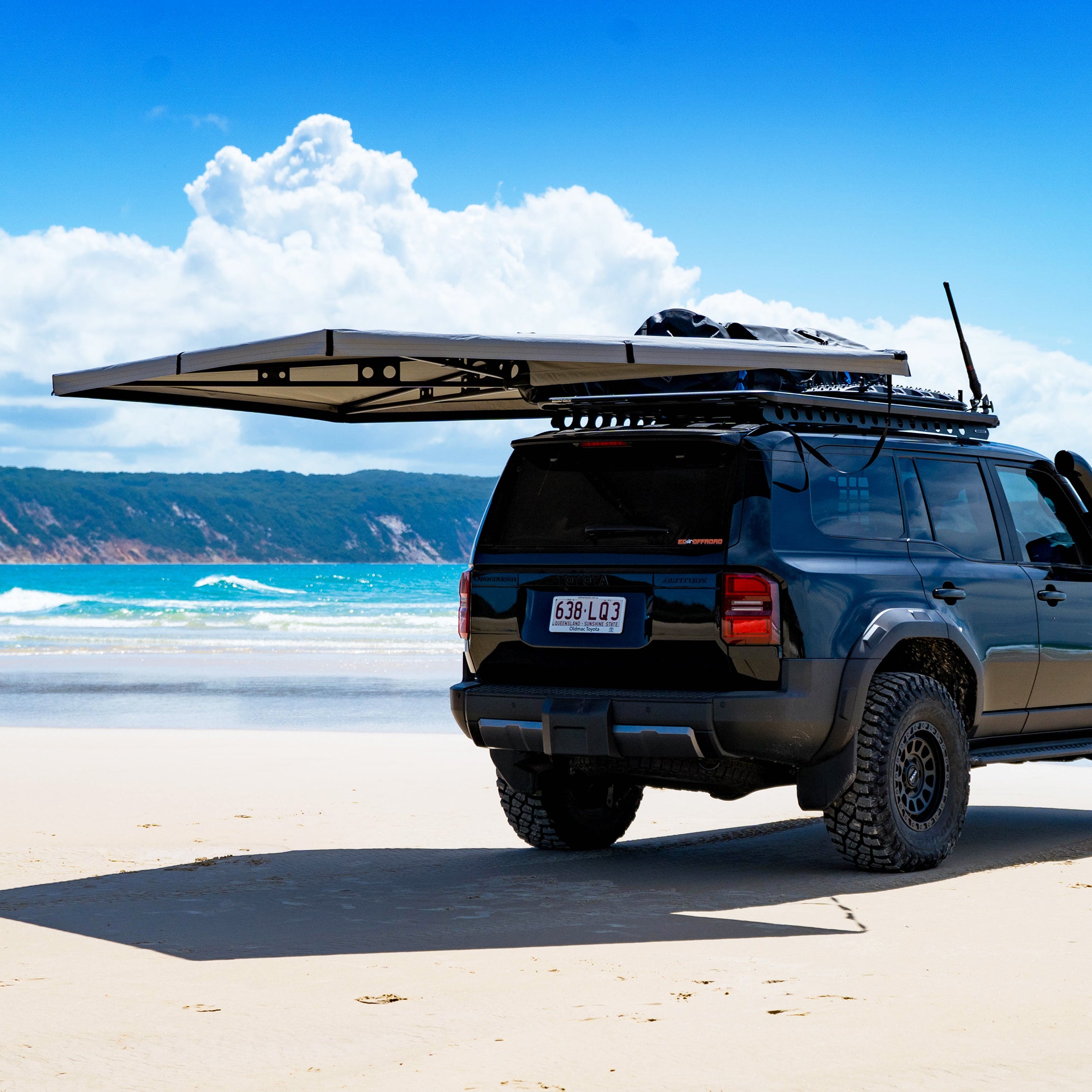 The Bush Company 270XT Awning | Freestanding | No Poles