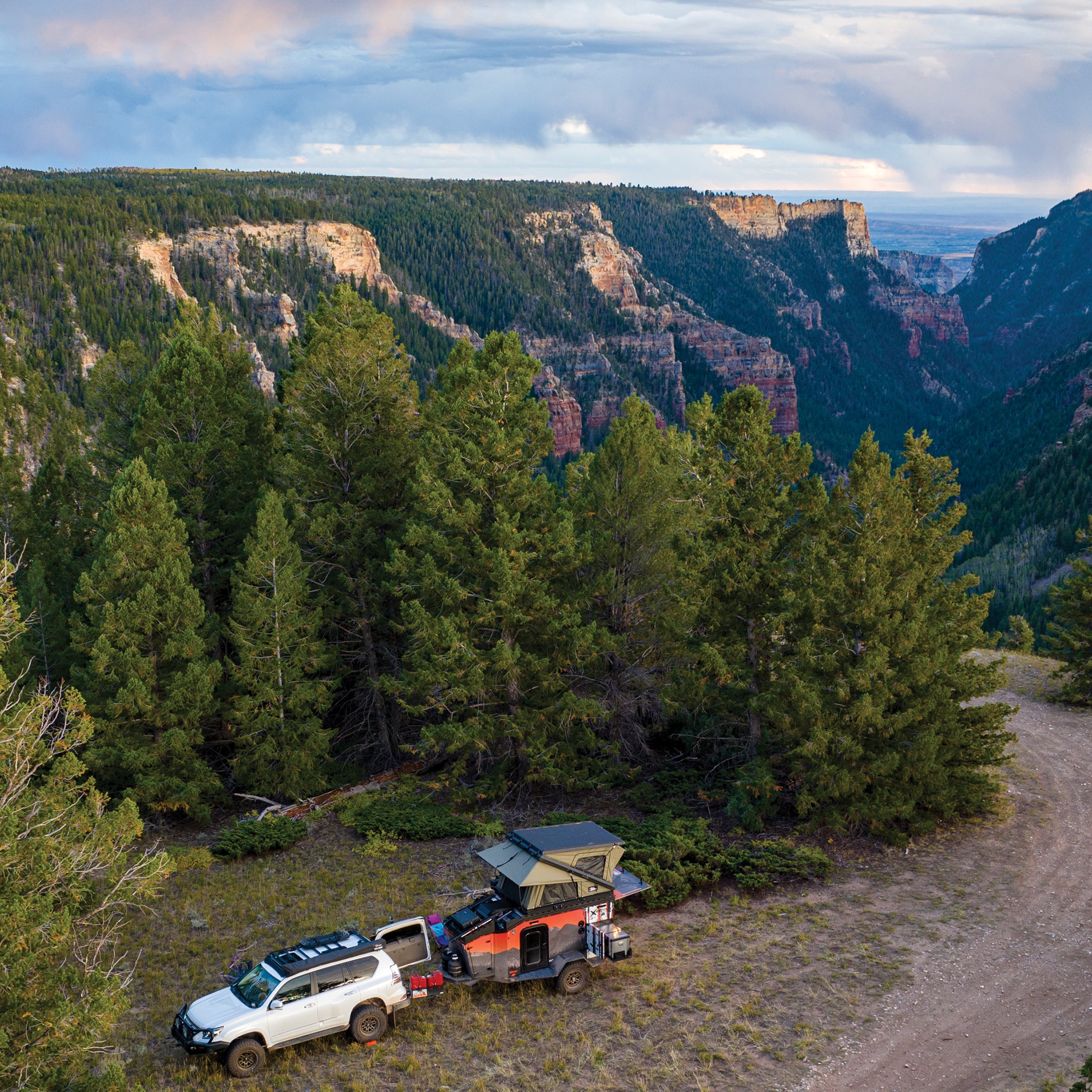 TX27 MAX Hardshell Rooftop Tent