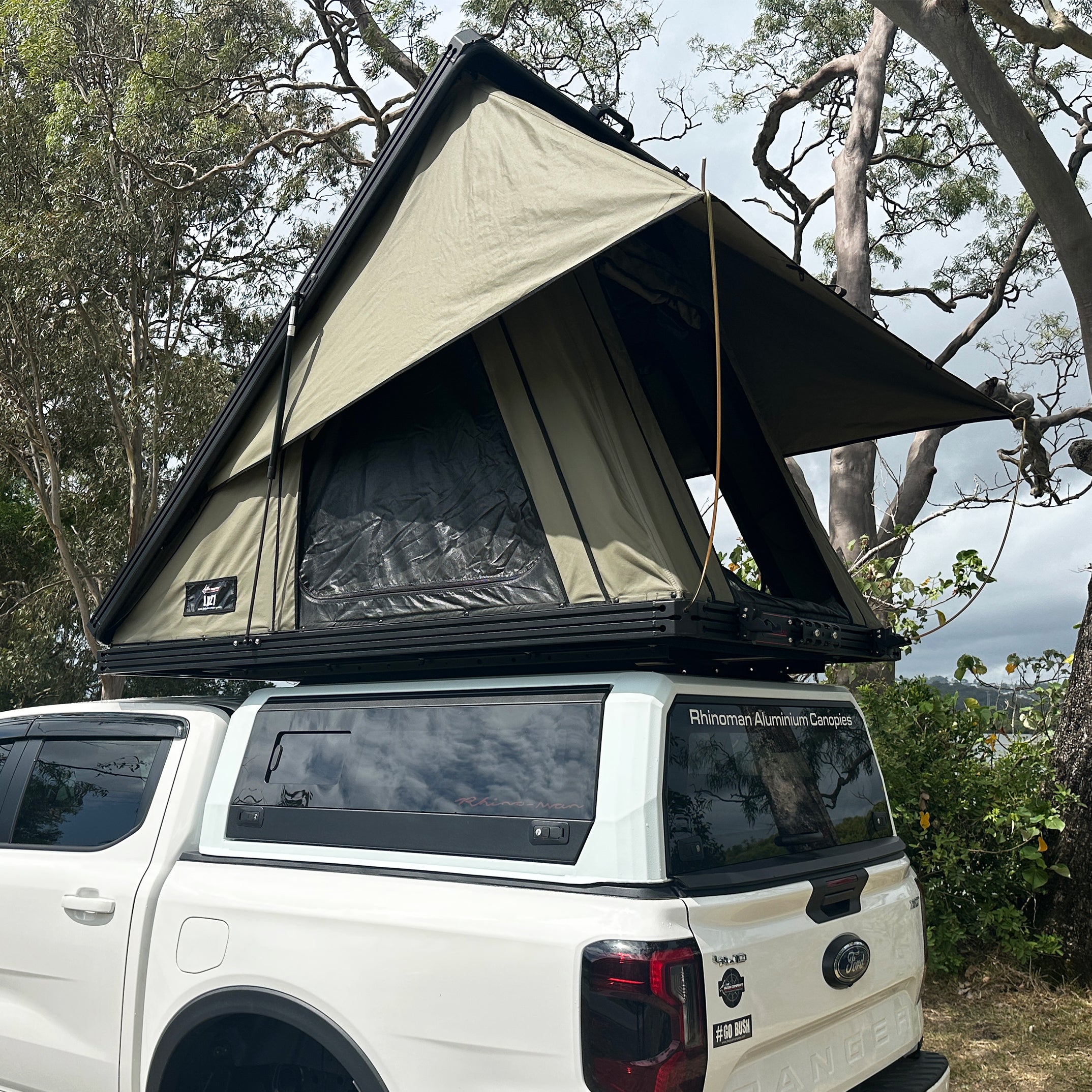 LX27 Clamshell Rooftop Tent