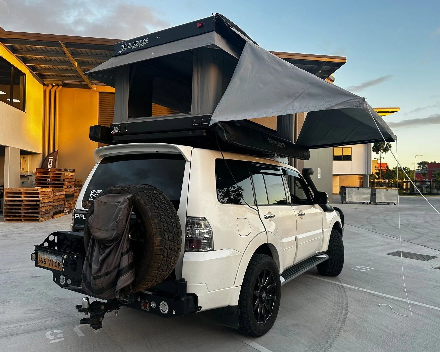 Bundutec Bundutop Electric Rooftop Tent