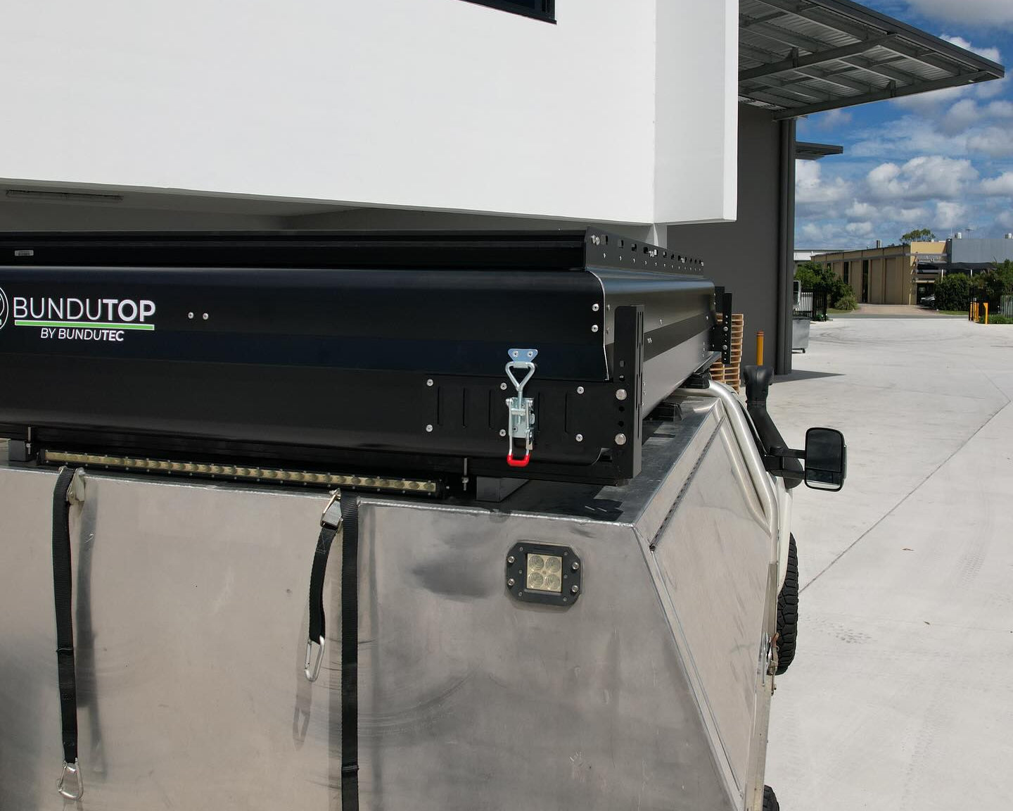 Bundutec Bundutop Electric Rooftop Tent