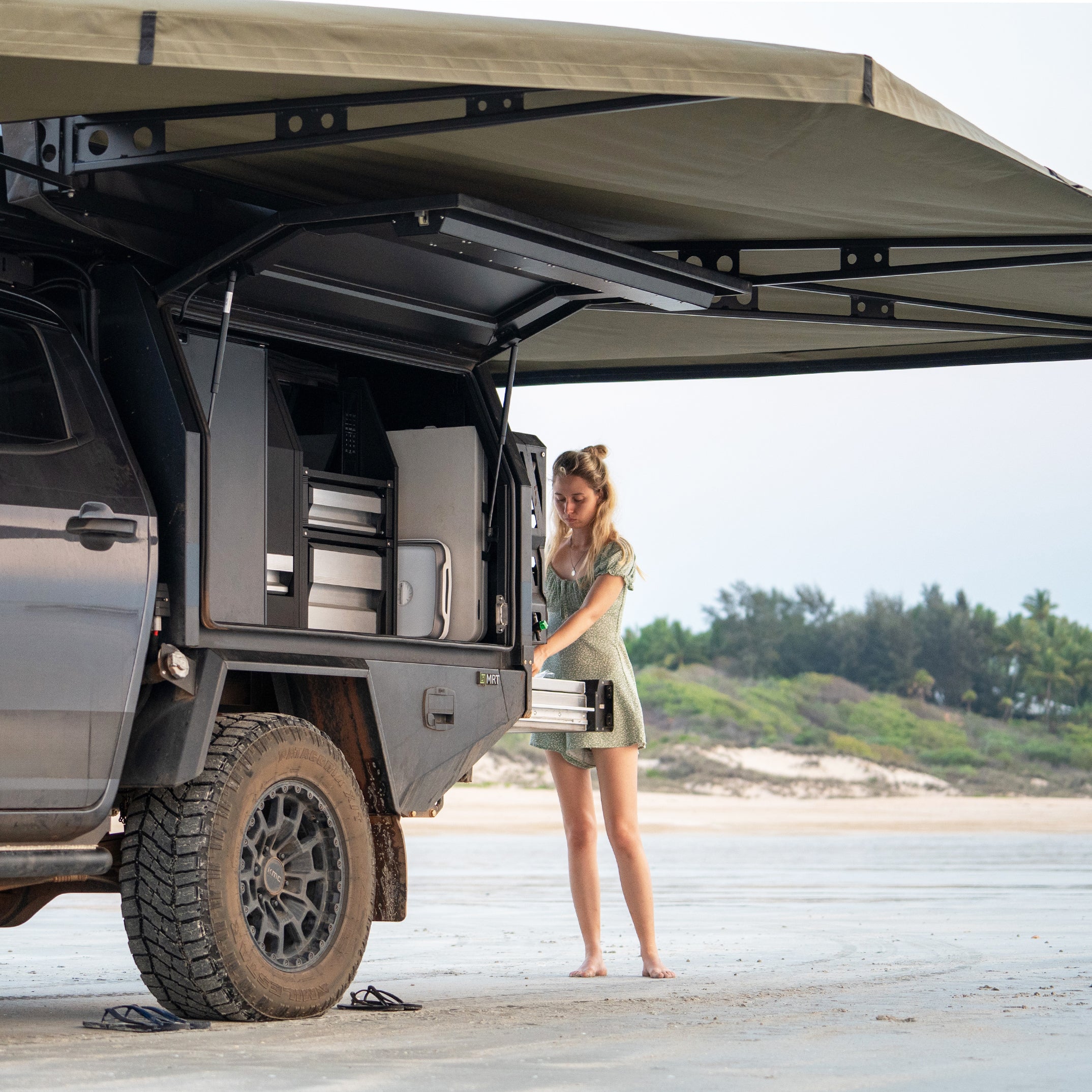 The Bush Company 270XT MAX Awning | Freestanding | No Poles