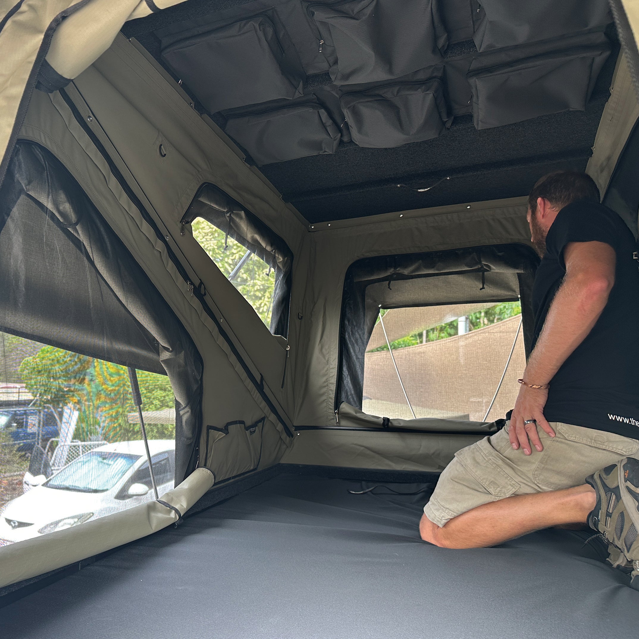 TX27 MAX Hardshell Rooftop Tent