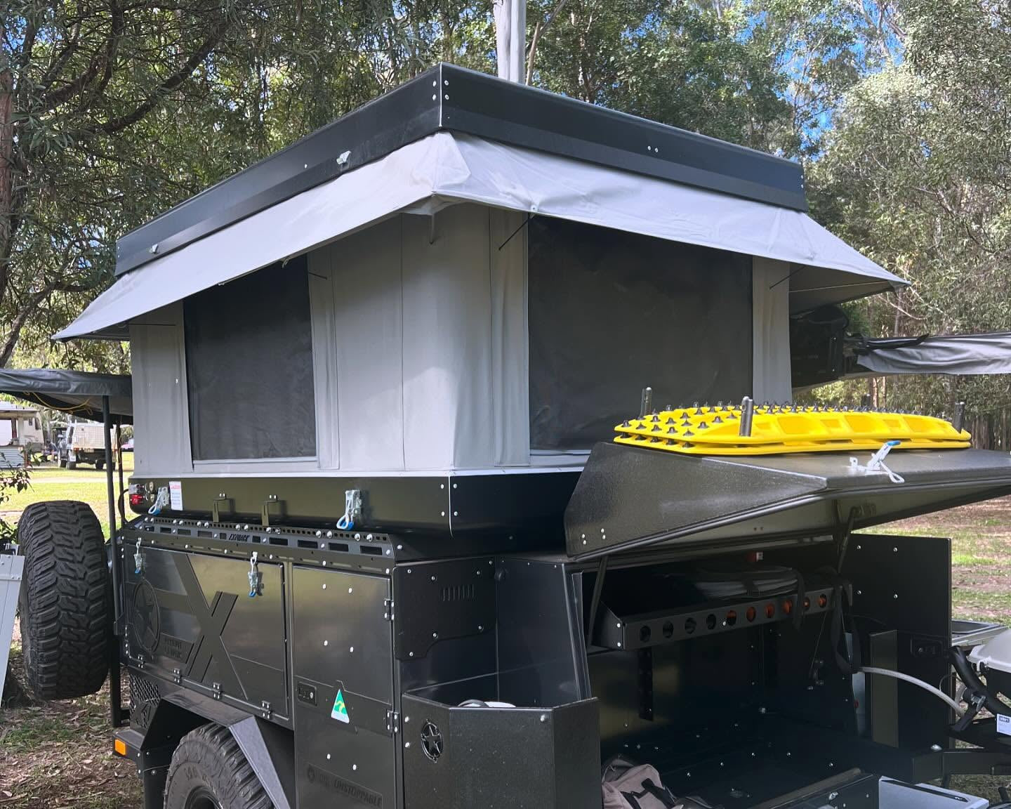 Bundutec Bundutop Electric Rooftop Tent
